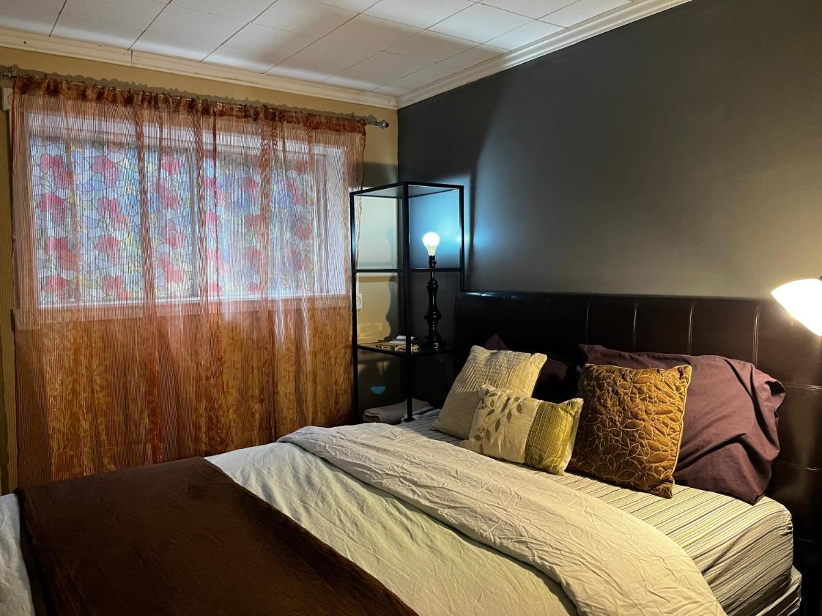 Beautiful Room Close Airport! YYC Exteriér fotografie