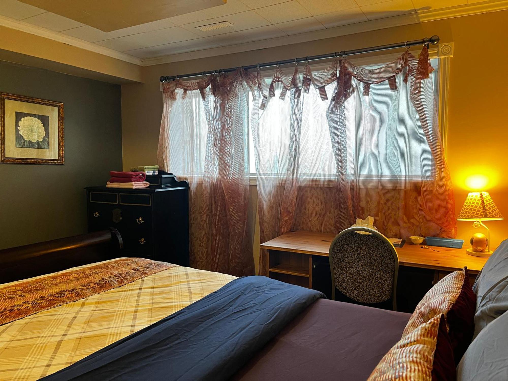 Beautiful Room Close Airport! YYC Exteriér fotografie
