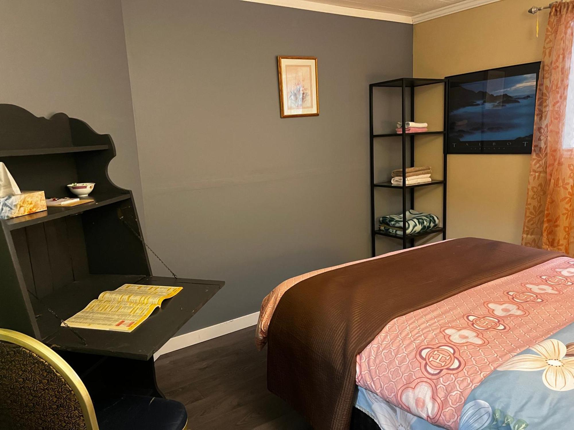 Beautiful Room Close Airport! YYC Exteriér fotografie
